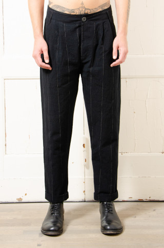 Hannibal. trousers heere 200.