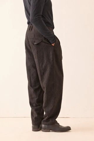 Hannibal. Trousers Hamza 239.
