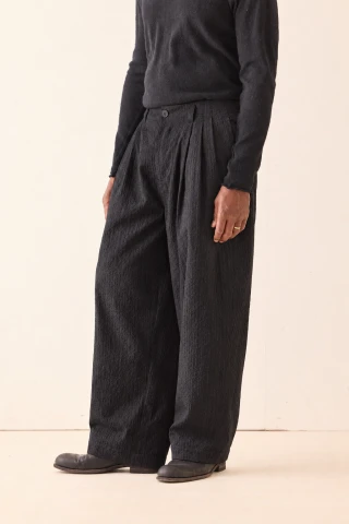 Hannibal. Trousers Hans 240.