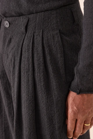 Hannibal. Trousers Hans 240.