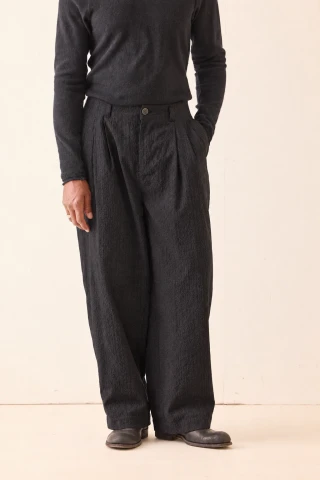 Hannibal. Trousers Hans 240.