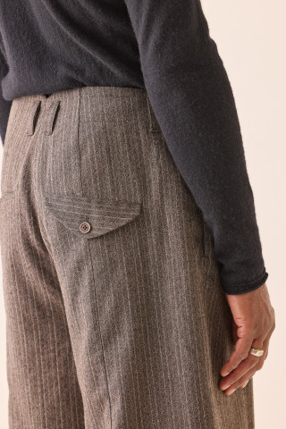 Hannibal. Trousers Hans 240.