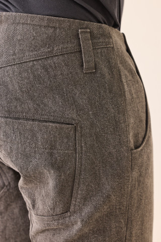 Hannibal. Trousers Holden 204.